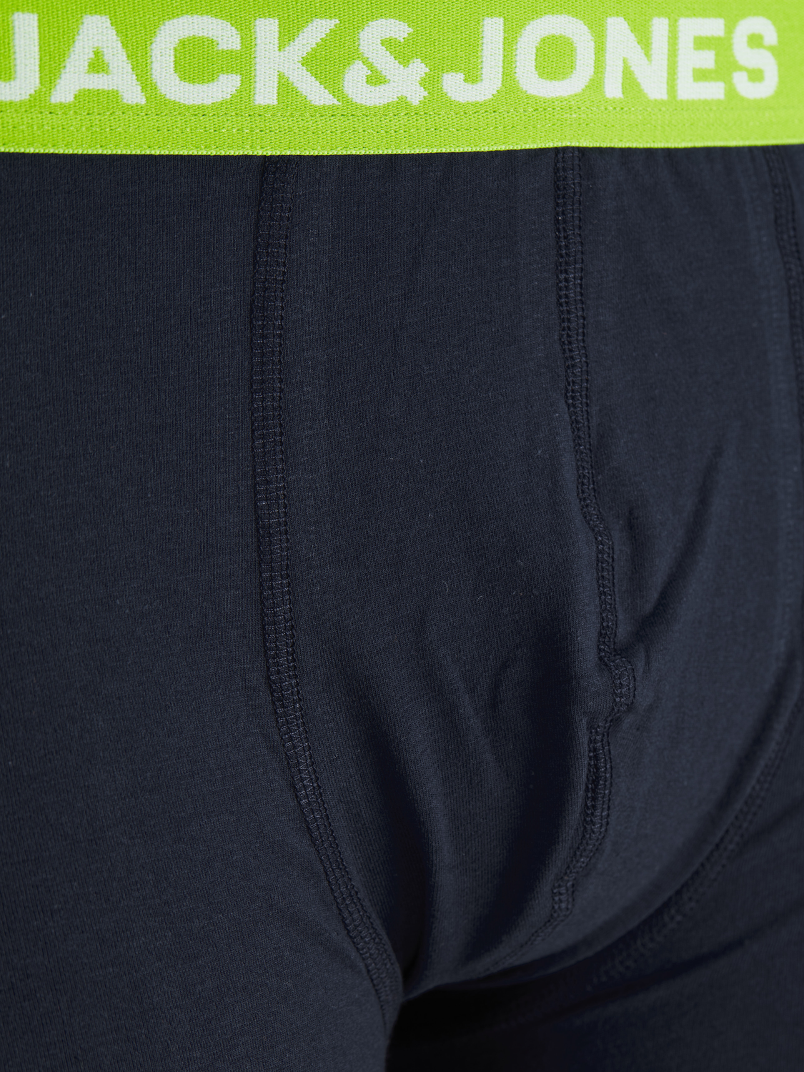model_shot-detail